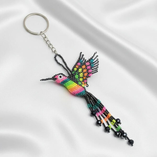 Llavero Artesanal Colibrí Multicolor con Detalles Negros | Hecho a Mano D3-02